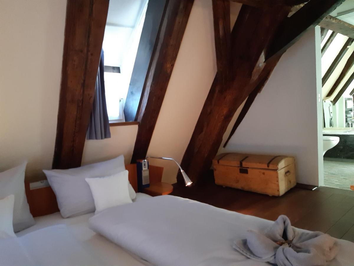 Schiefes Haus Hotel Ulm Exterior foto